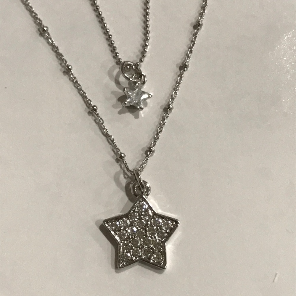 Silver layered star necklace